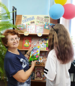 Книжная выставка «Озорные поделки»